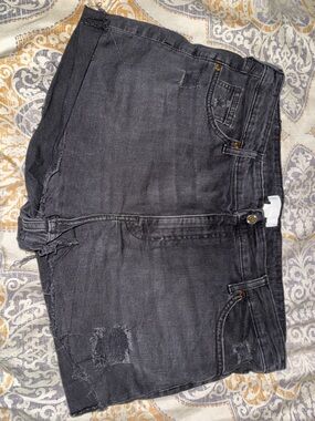 H&M Black Distressed Women's Relaxed Jeans Skirt